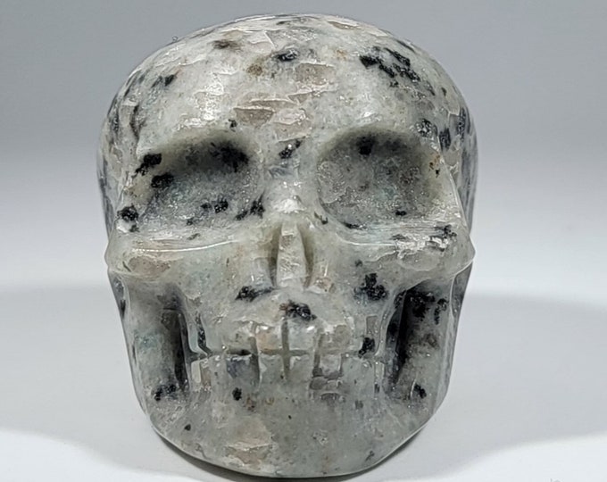 2" Kiwi Jasper Skull Carving