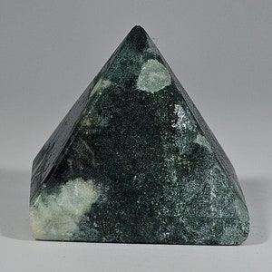 Moss Agate Pyramid