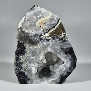 Druzy Geode Tower