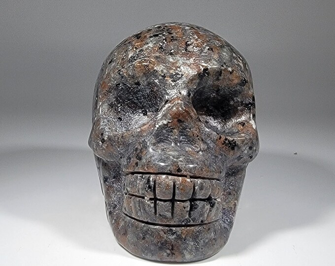 2.8" Yooperlite Skull Carving