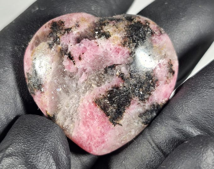 1" Rhodonite Heart Palm Stone