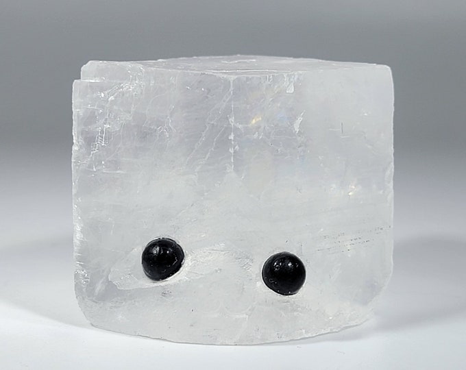 Optical Calcite Pet Rock Carving