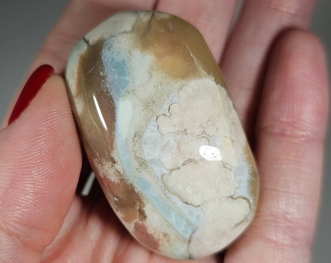 Green Flower Agate Palm Stone