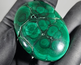 High Quality Malachite Palm Stone