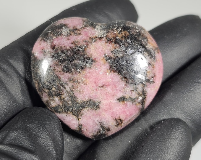1" Rhodonite Heart Palm Stone
