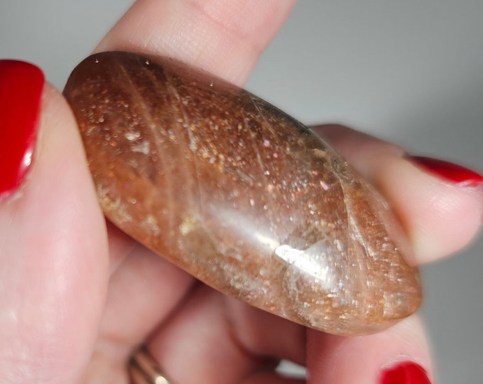High Quality Golden Sunstone Palm Stone