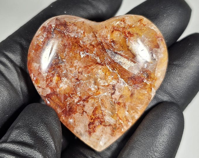 1.3" Fire Quartz Heart Palm Stone