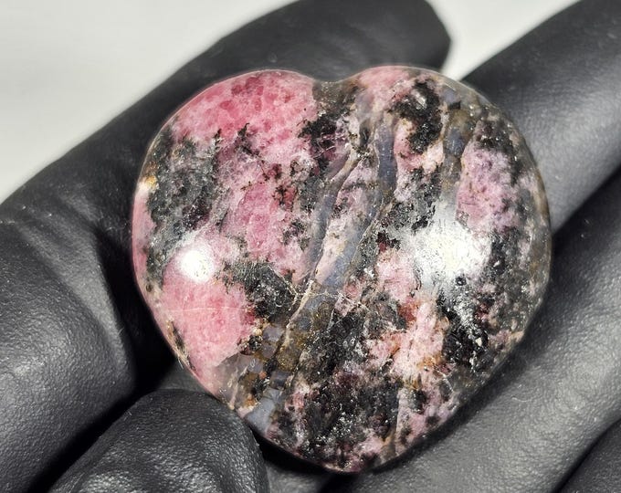 1" Rhodonite Heart Palm Stone