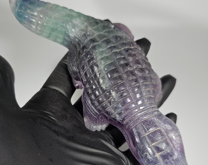 Fluorite Alligator Carving 5.9"
