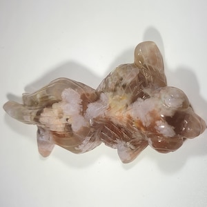 Flower Agate Goldfish Carving