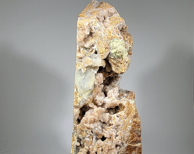 Druzy Pink Lace Agate Tower