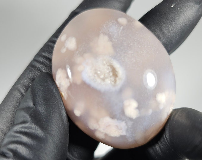 Druzy Flower Agate Palm Stone