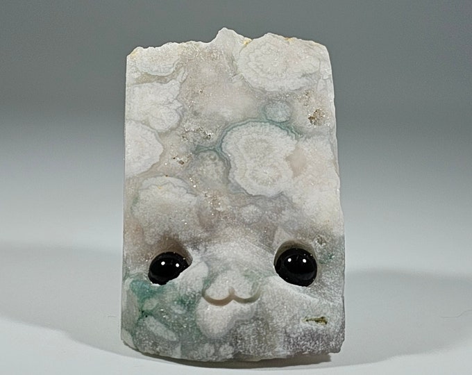 Green Flower Agate Pet Rock Carving