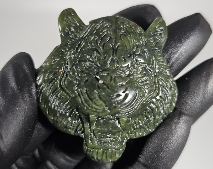 Green Jade Tiger Carving