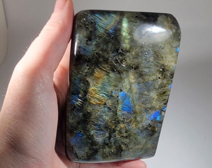 Flashy Labradorite Free Form