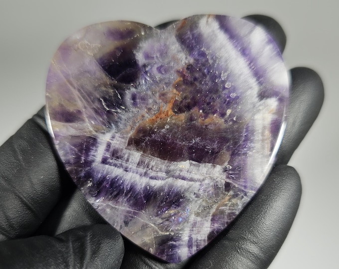 Dream Amethyst Heart Carving