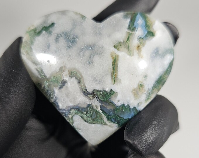 Moss Agate Heart Carving