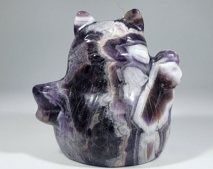Amethyst Lucky Cat Carving