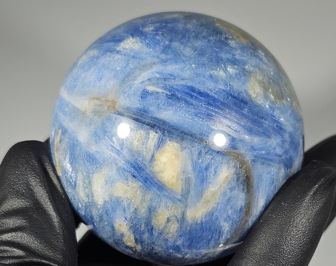 48mm Kyanite Sphere