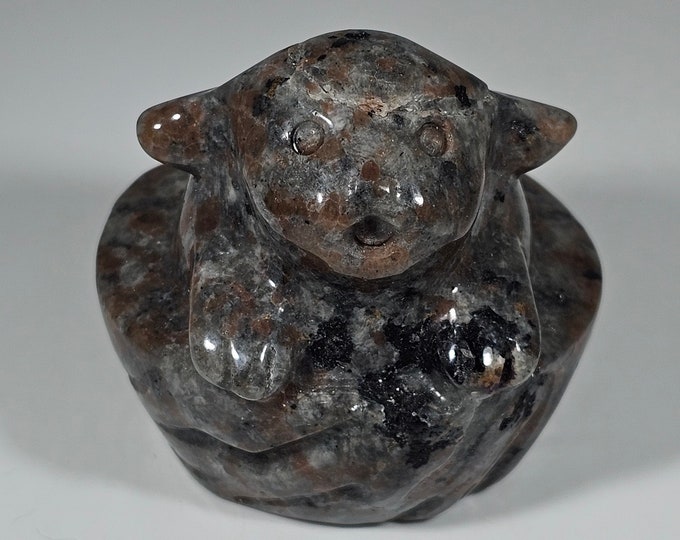 Yooperlite Dog in a Cup Carving *Imperfect