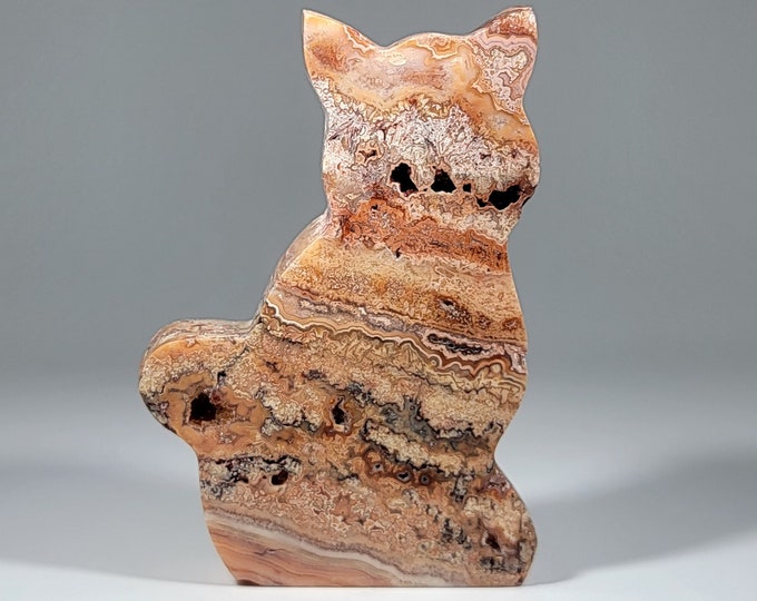 2.5" Pink Lace Agate Cat Carving