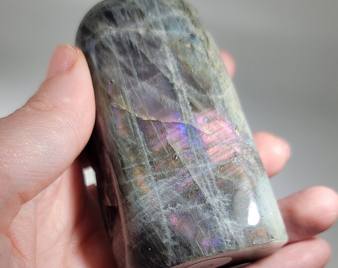 Beautiful Flashy Labradorite Free-form