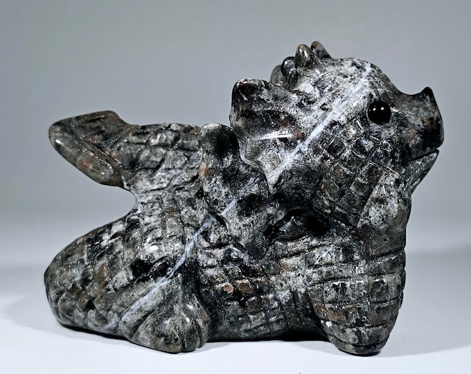 Adorable Yooperlite Dragon Carving