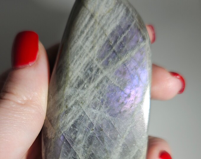 Beautiful Flashy Labradorite Free-form