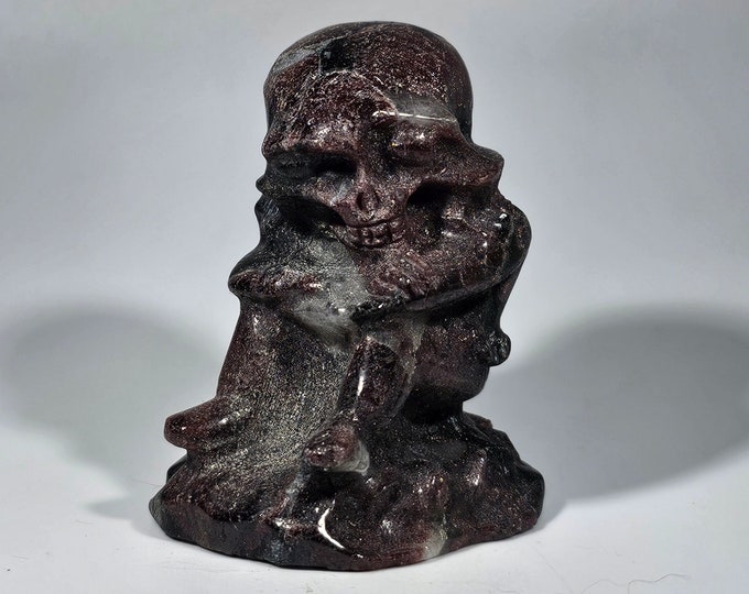 2.3" Garnet Skeleton Carving Skull Gothic