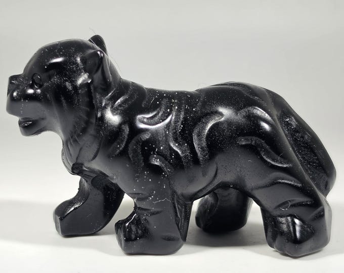 Obsidian Tiger Carving