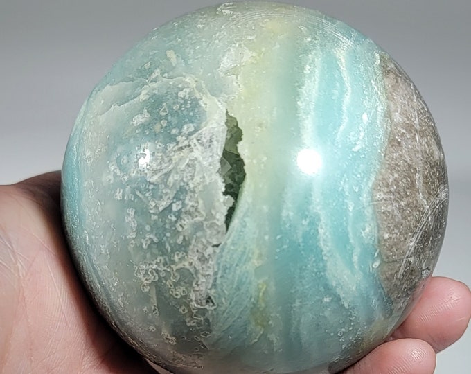 66mm Caribbean Calcite Sphere