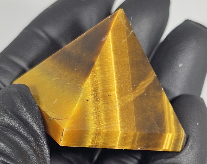 Tigerseye Pyramid