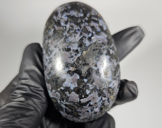 Indigo Gabbro Palm Stone
