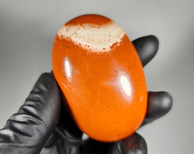 Red Jasper Palm Stone