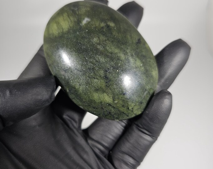 Green Jade Palm Stone