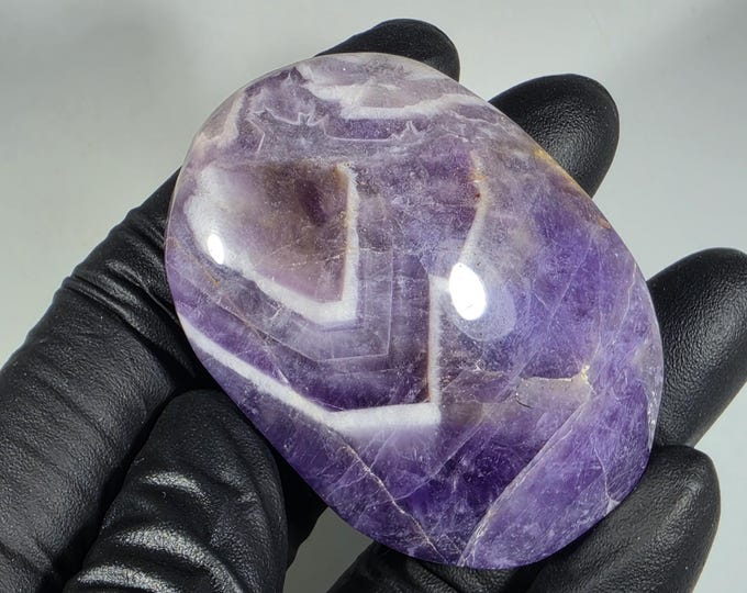 Dream Amethyst Palm Stone