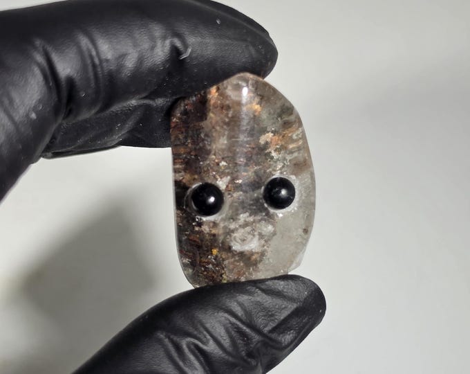 Garden Quartz Pet Rock Carving