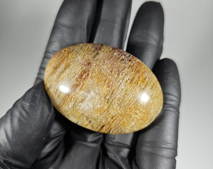 Thousand Layer Garden Quartz Palm Stone