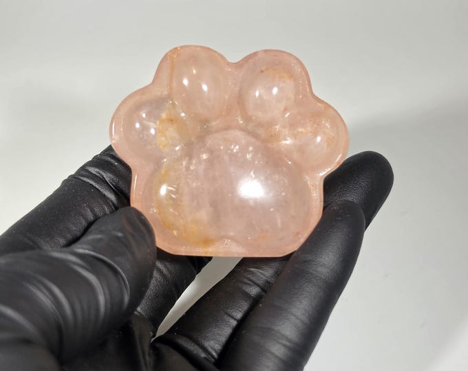 Rose Quartz Cat Paw Carving