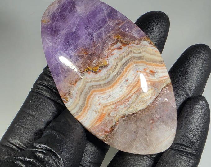 Amethyst Lace Agate Palm Stone