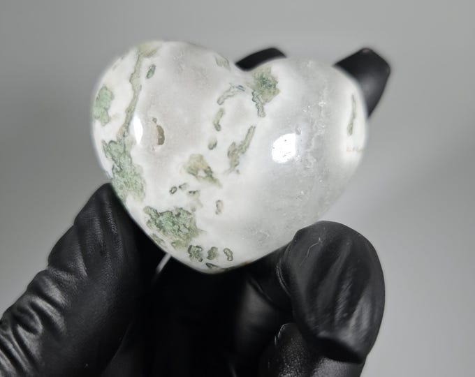 Moss Agate Heart Carving