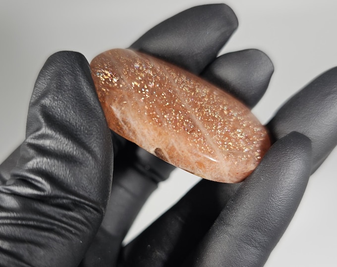 High Quality Golden Sunstone Palm Stone
