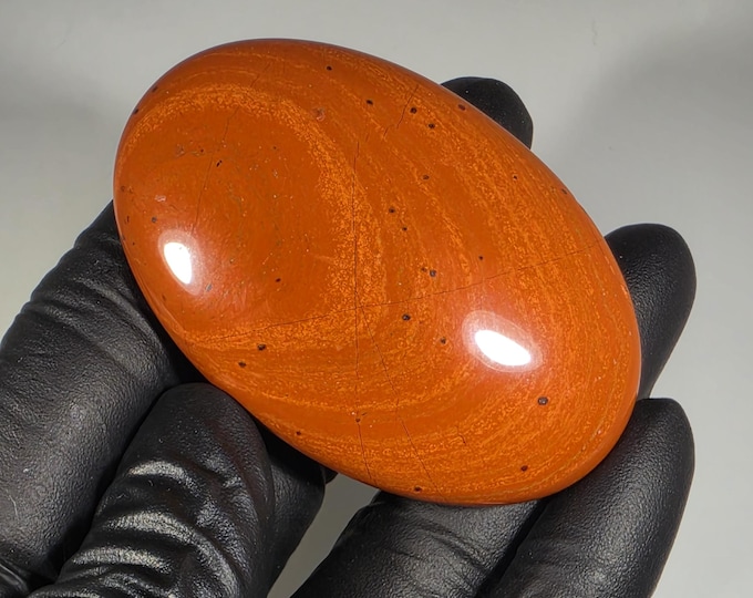 Red Jasper Palm Stone