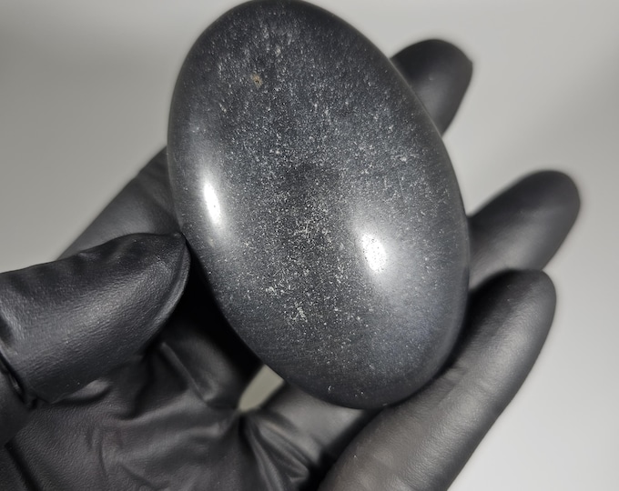 Obsidian Palm Stone