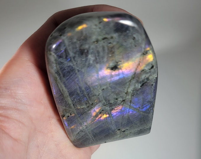 Beautiful Flashy Labradorite Free-form