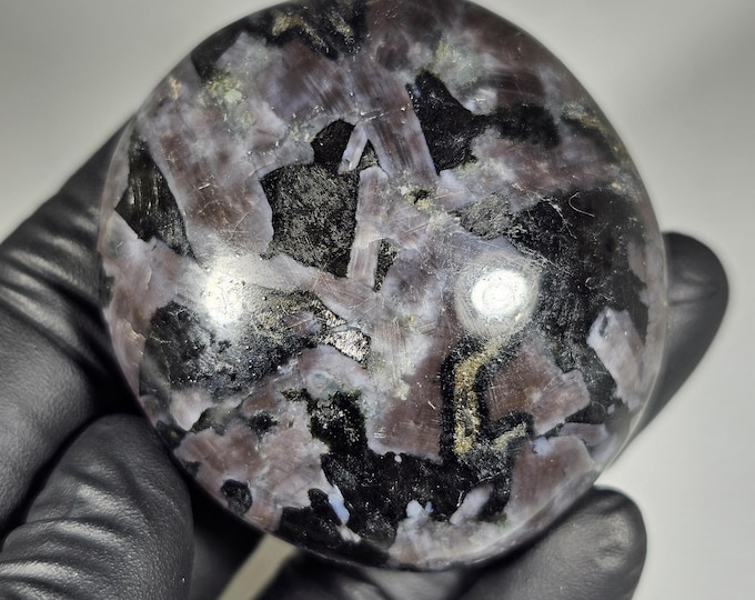 Indigo Gabbro Palm Stone