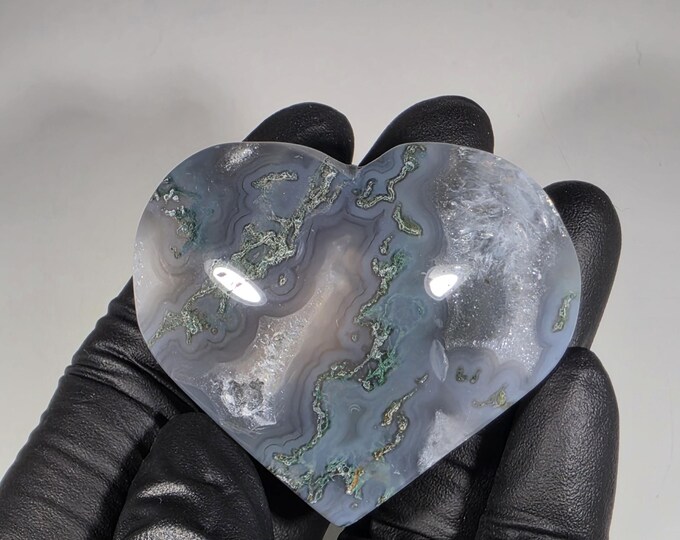 Moss Agate Heart Palm Stone