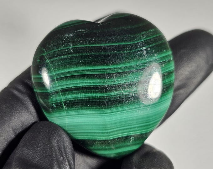 Malachite Heart Palm Stone