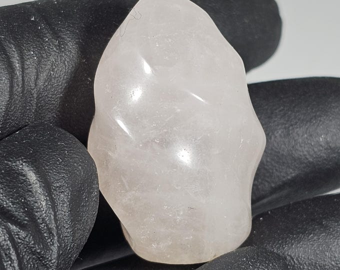 Mini Rose Quartz Freeform/Flame 1"