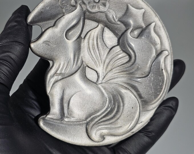 Silver Obsidian 9 Tail Fox Carving